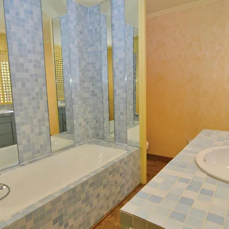 Lovely In With Wifi Holiday home *
